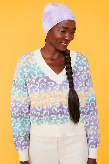 Tie Dye Beanie Hat in Purple and White