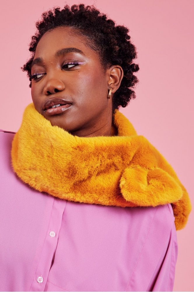 JAYLEY Yellow Faux Fur Scarf